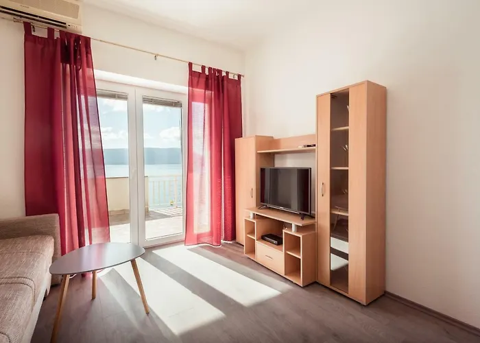 Marinus Apartments